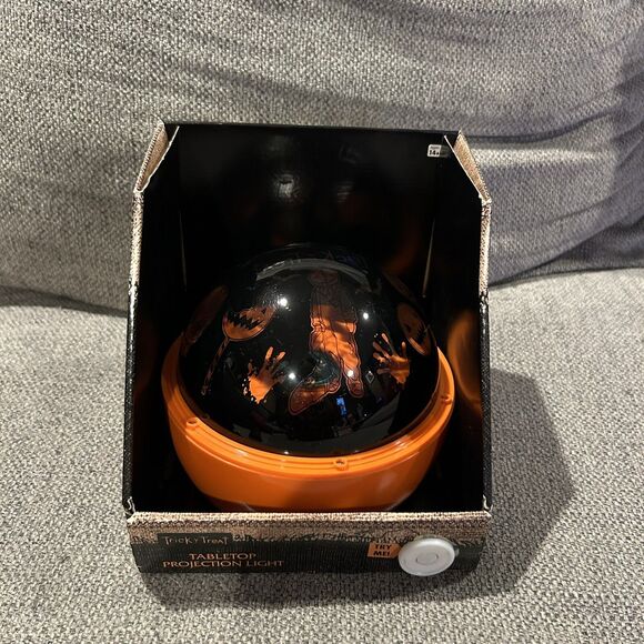 Sam Trick R Treat Tabletop Spinnin Illuminating Shadow Light Projector Halloween - Picture 1 of 10